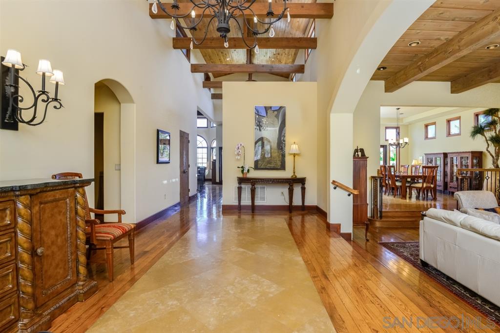 4902 Toyoff Way San Diego, CA 92115 - Photo 4 of 25