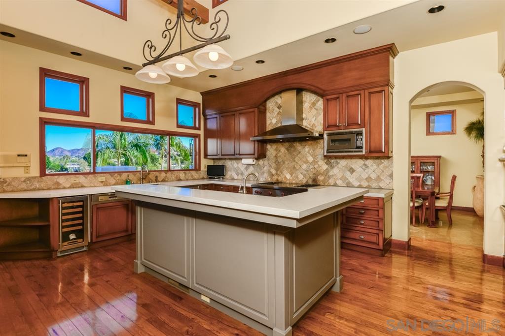 4902 Toyoff Way San Diego, CA 92115 - Photo 5 of 25