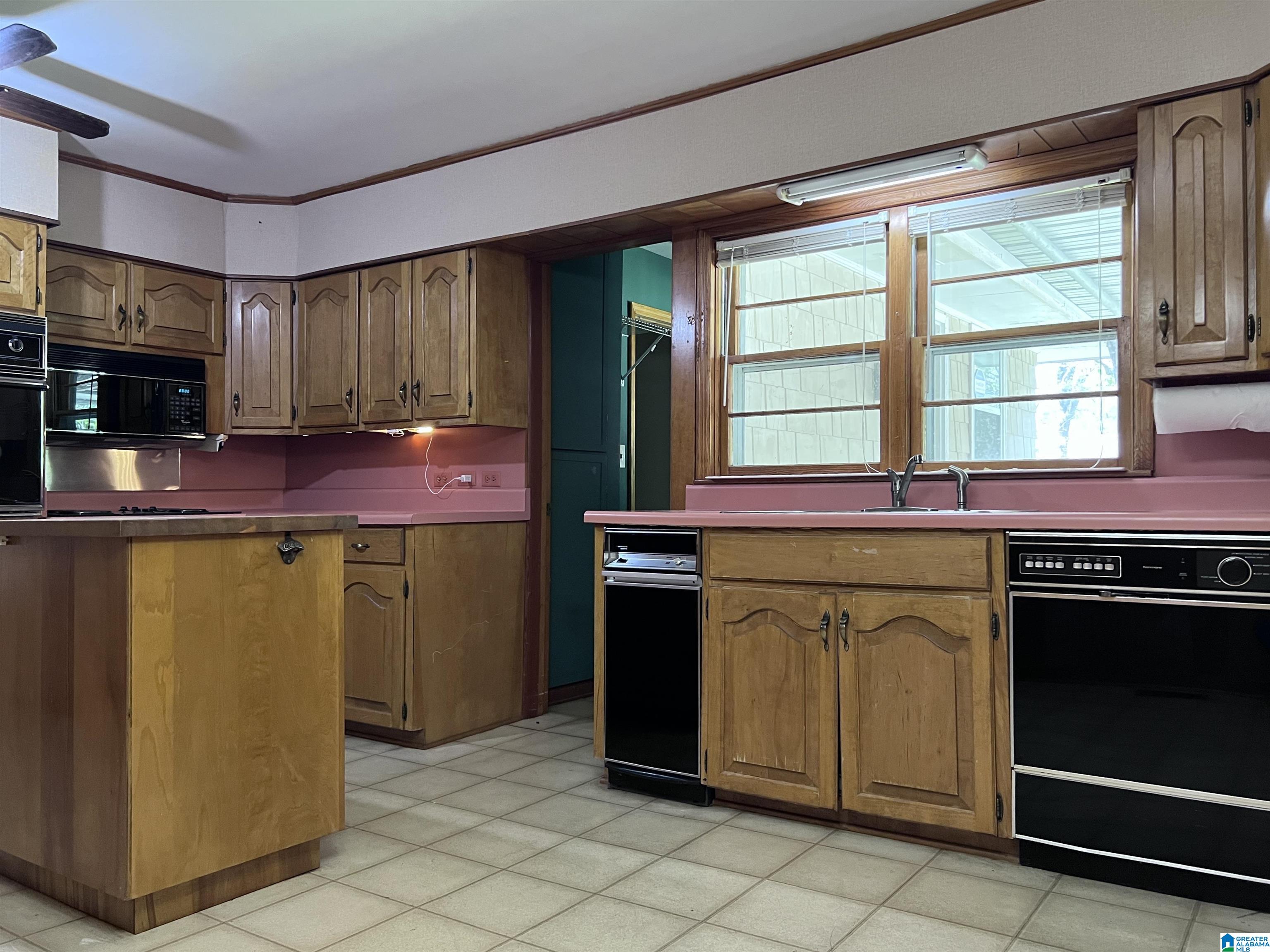 933 Crawford Road Mount Olive, AL 35117 - Photo 4 of 26 Gallery Image 4