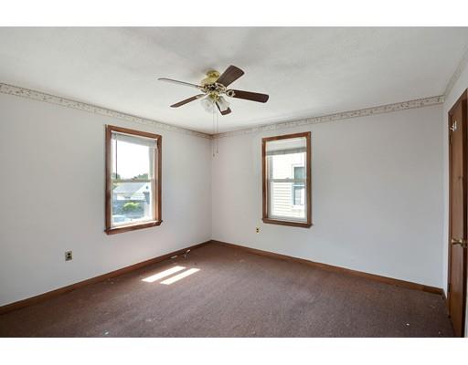 142 Concord Street Lowell, MA 01852 - Photo 14 of 27