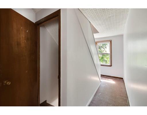 142 Concord Street Lowell, MA 01852 - Photo 17 of 27