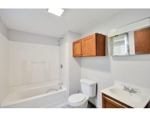 142 Concord Street Lowell, MA 01852 - Photo 8 of 27