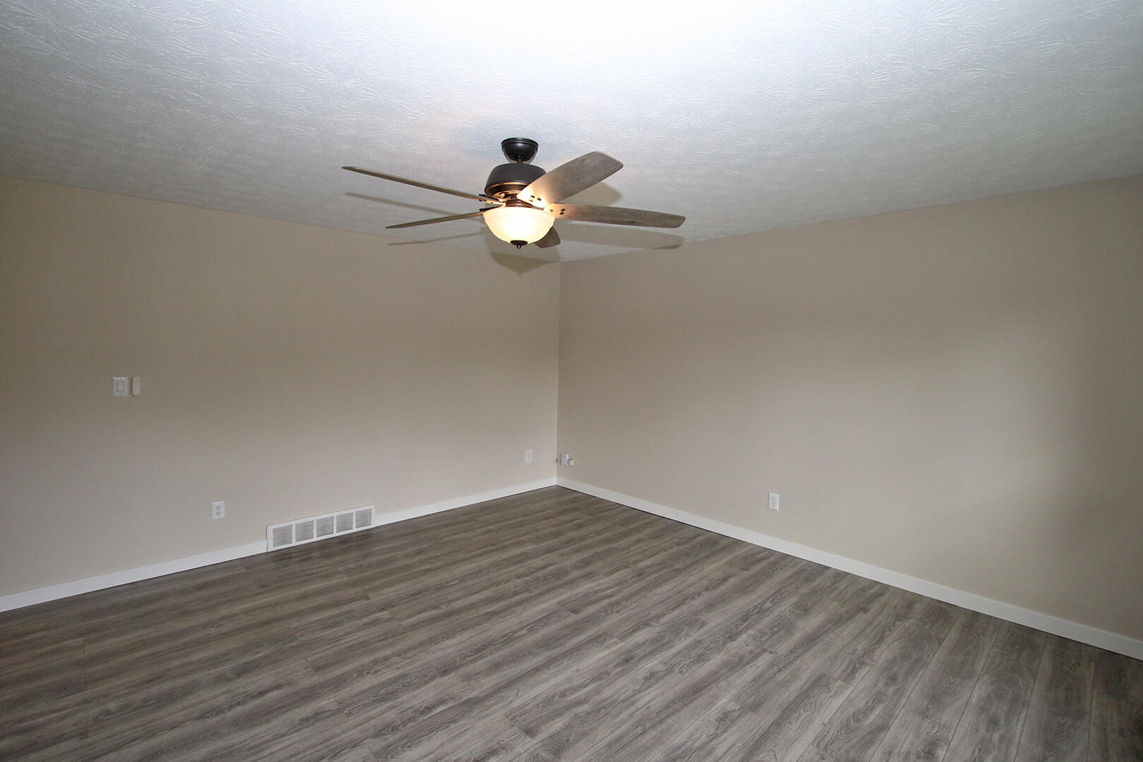 1080 Spring Run Road Lexington, KY 40514 - Photo 7 of 38 8