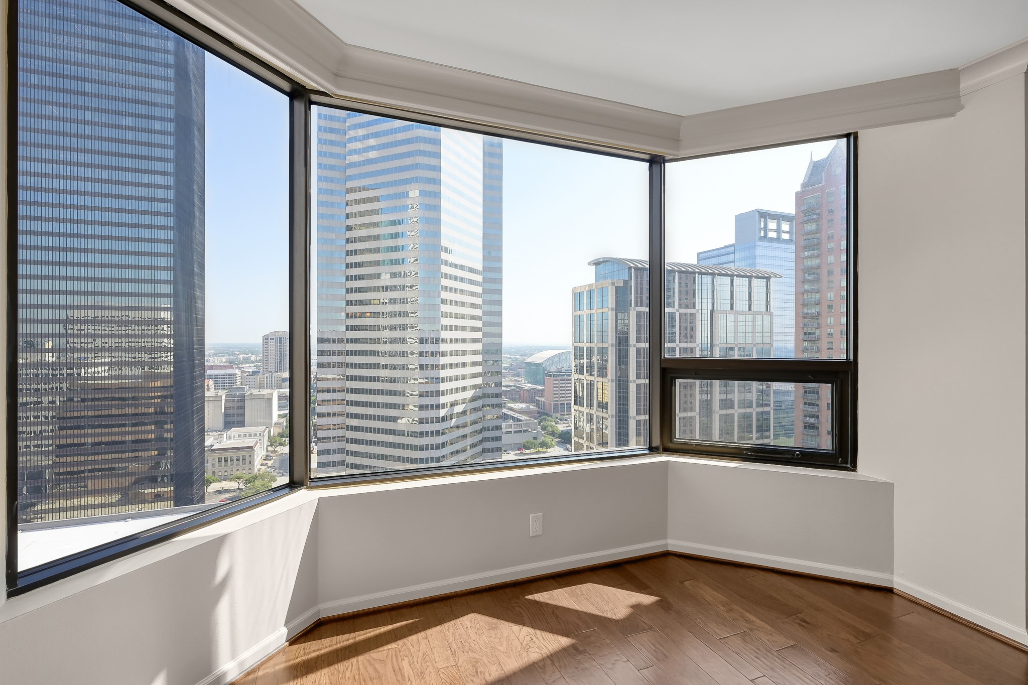 1111 Caroline Street, Unit 2901 Houston, TX 77010 - Photo 19 of 46 a view of a large window with an outdoor space