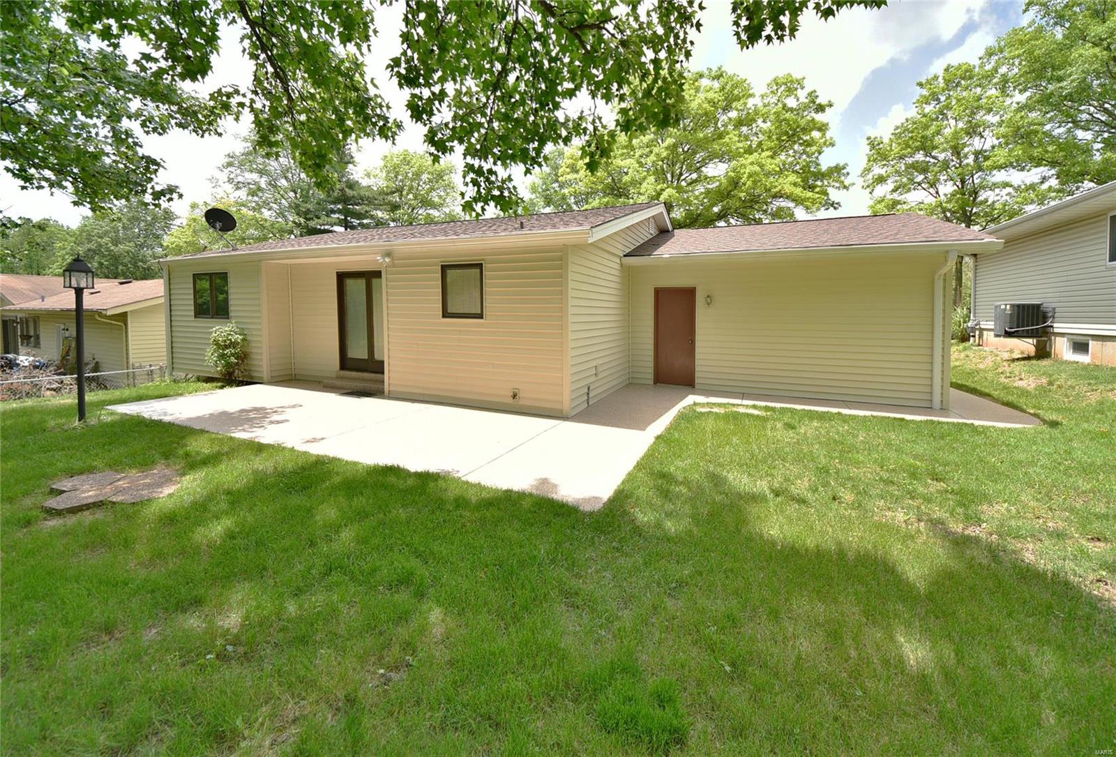 336 New Ballwin Road Ballwin, MO 63021 - Photo 25 of 32