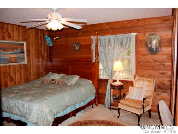 105 Cold Springs Road Hendersonville, NC 28792 - Photo 11 of 24 Gallery Image 11