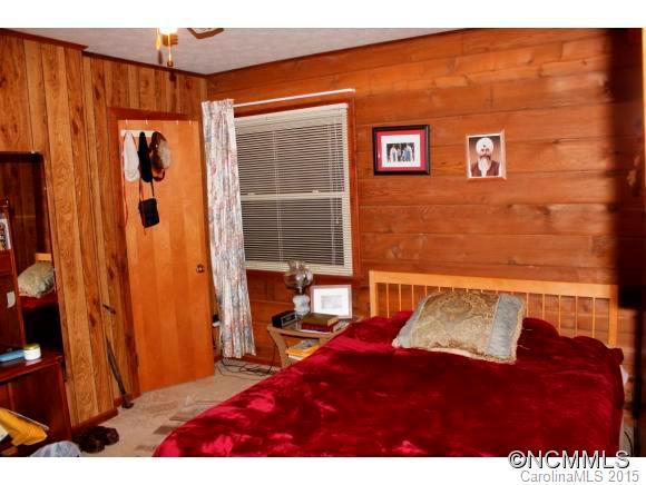 105 Cold Springs Road Hendersonville, NC 28792 - Photo 15 of 24 Gallery Image 15