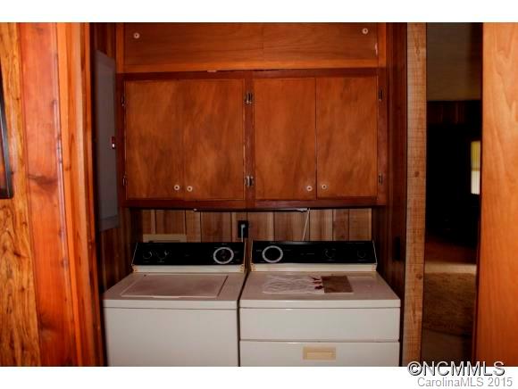 105 Cold Springs Road Hendersonville, NC 28792 - Photo 10 of 24 Gallery Image 10