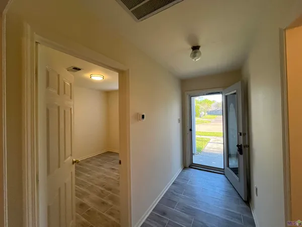 $1,650 | 15588 Springwood Avenue, Baton Rouge, LA 70817