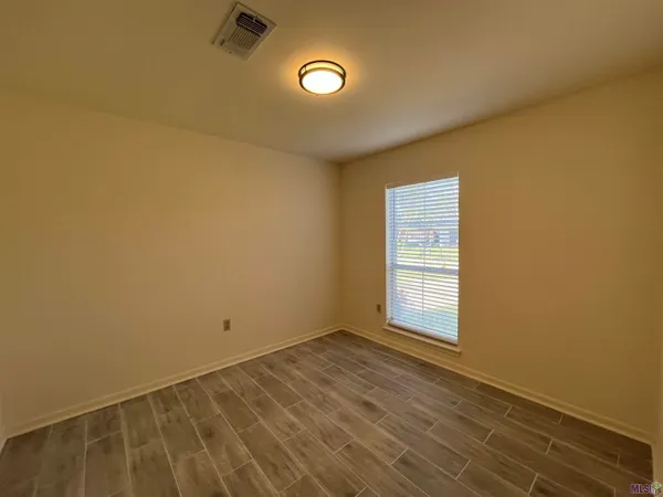 $1,650 | 15588 Springwood Avenue, Baton Rouge, LA 70817