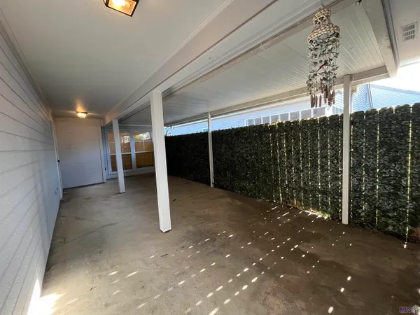 $1,650 | 15588 Springwood Avenue, Baton Rouge, LA 70817