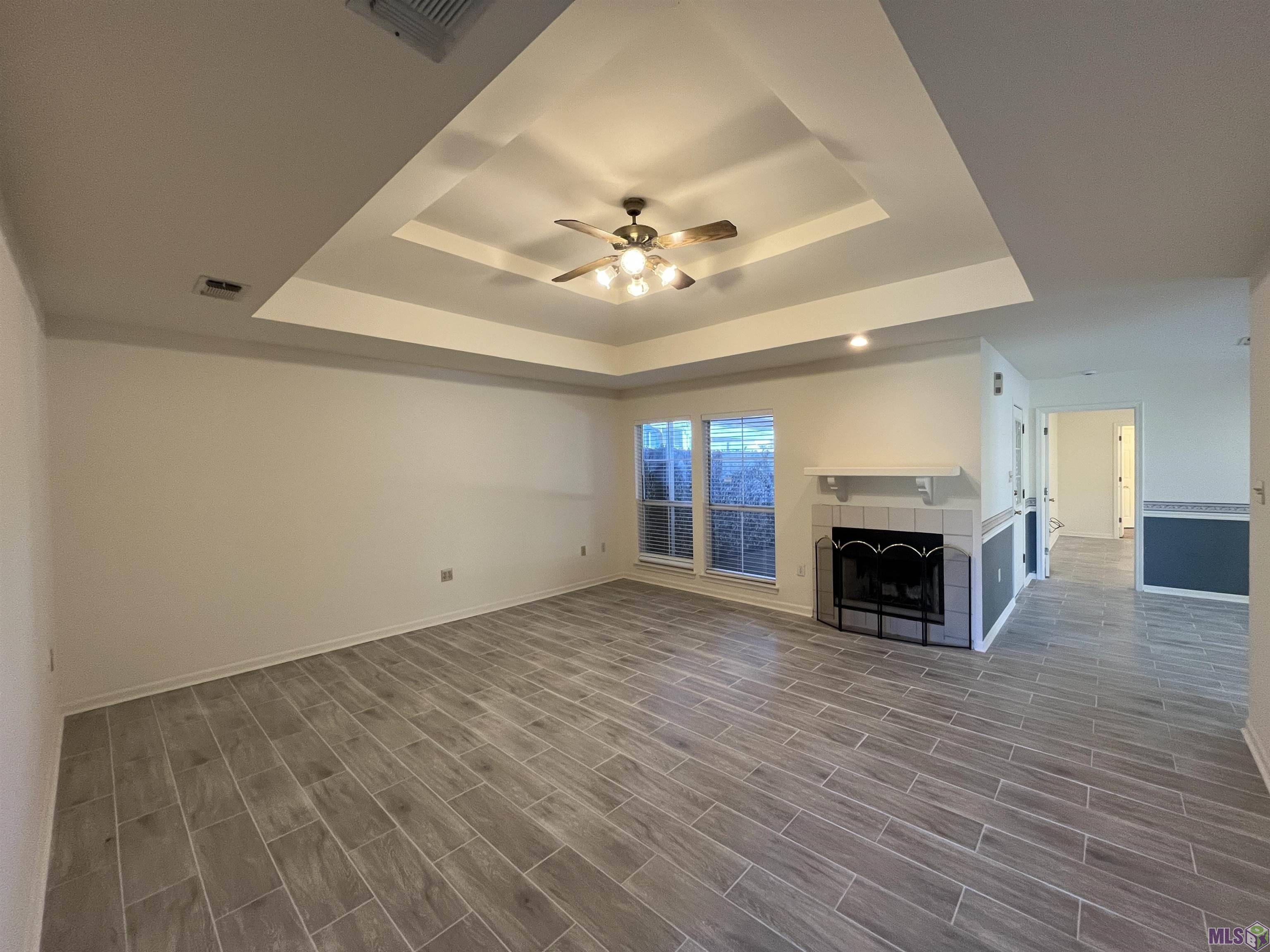 15588 Springwood Avenue Baton Rouge, LA 70817 - Photo 3 of 20