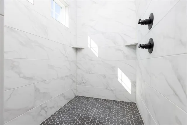 $549,950 | 4843 Northeast 90th Terrace, Kansas City, MO 64156