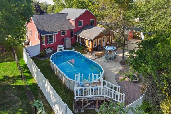 $379,900 | 948 Xenia Street, Elk River, MN 55330