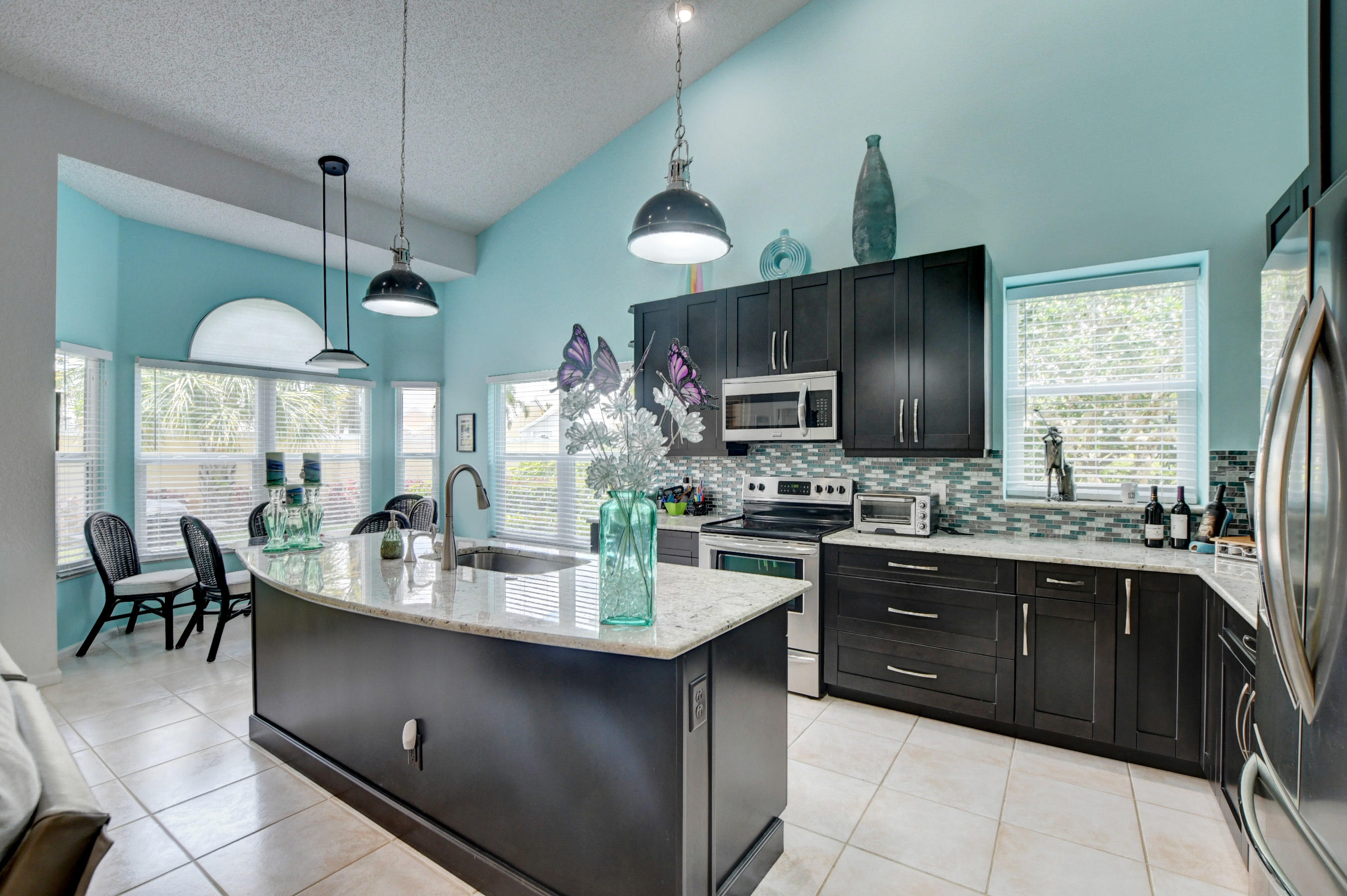8253 Horseshoe Bay Road Boynton Beach, FL 33472 - Photo 17 of 48 17_ebf_3745and4more