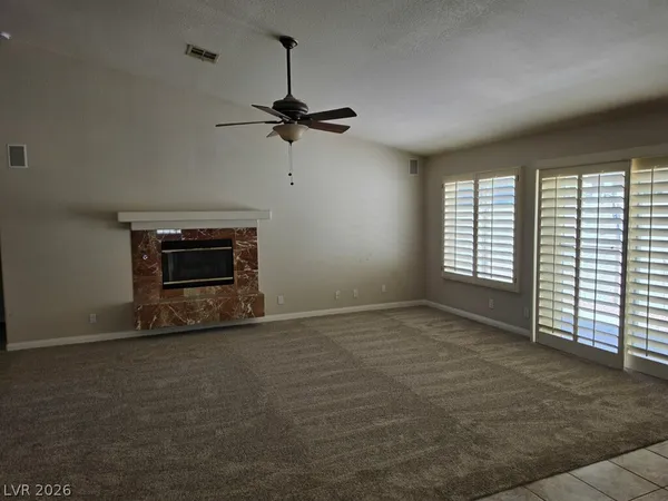 $2,500 | 6912 Green Island Avenue, Las Vegas, NV 89149