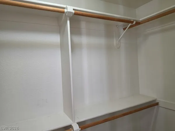 $2,500 | 6912 Green Island Avenue, Las Vegas, NV 89149