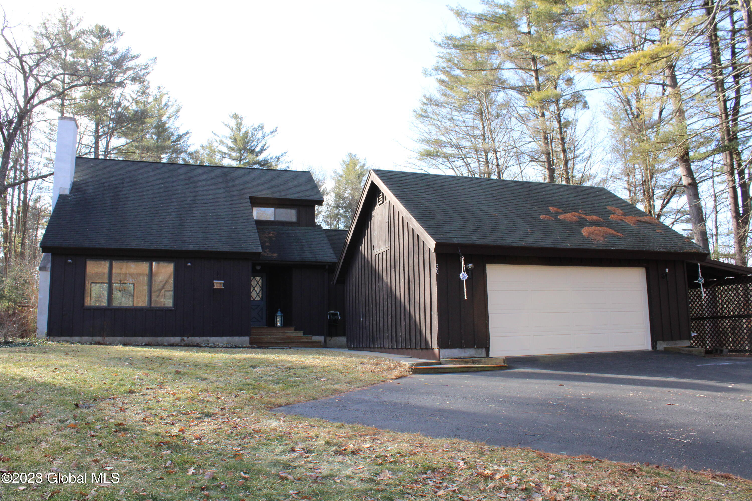 20 Birch Road Lake George, NY 12845 - Photo 1 of 39 5AD84053-9526-4630-9916-E91189E0B52F
