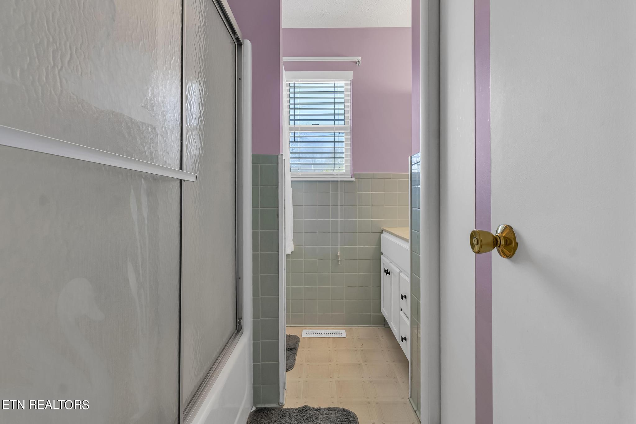 4261 Wilderness Road Ewing, VA 24248 - Photo 19 of 40 ARW07605