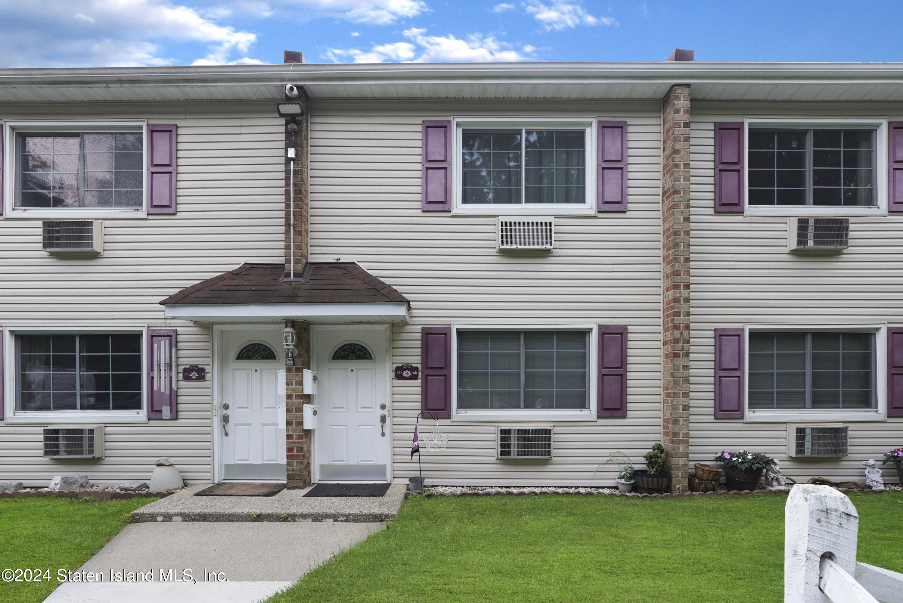 3747 Amboy Road, Unit 6B Staten Island, NY 10308 - Photo 2 of 23 (3) FRONT