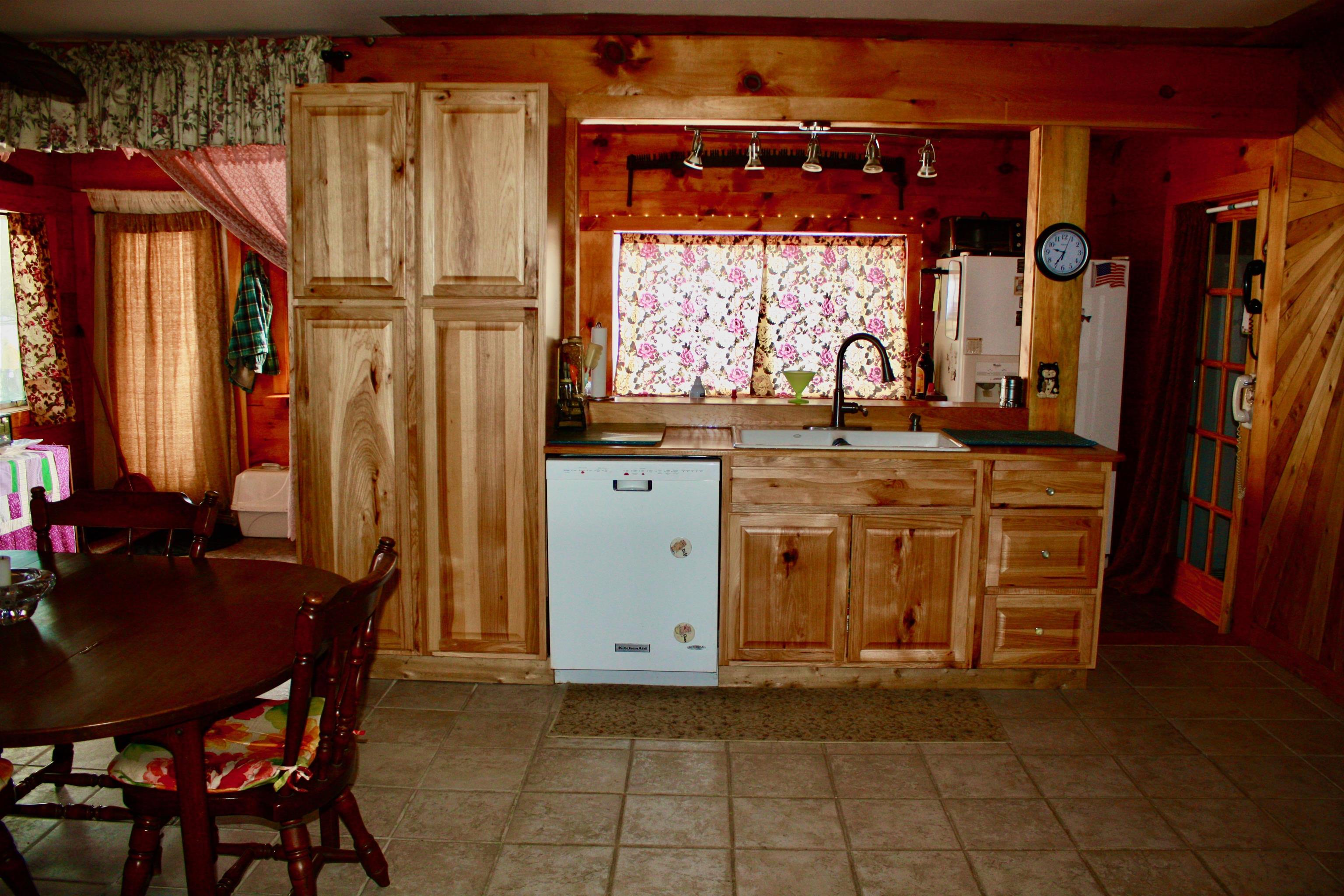 2549 South Lincoln Road Lincoln, VT 05443 - Photo 7 of 40