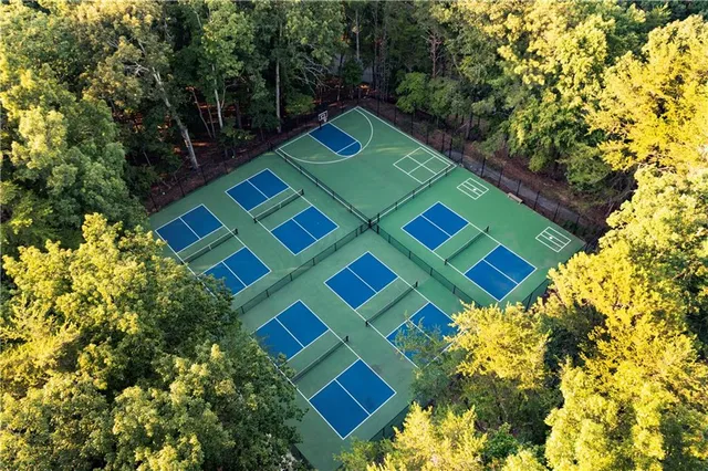 a view of a tennis court