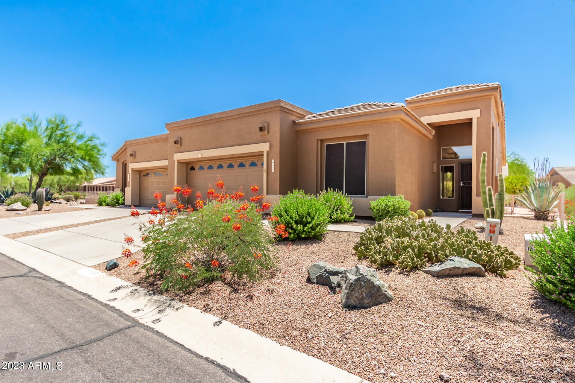 7345 Rugged Ironwood Road Gold Canyon, AZ 85118 - Photo 3 of 36 03 - Rugged Ironwood