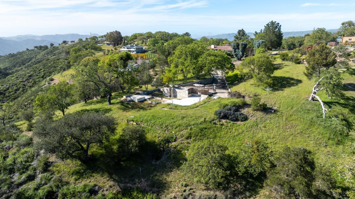 34994 Sky Ranch Road Carmel Valley, CA 93924 - Photo 14 of 36