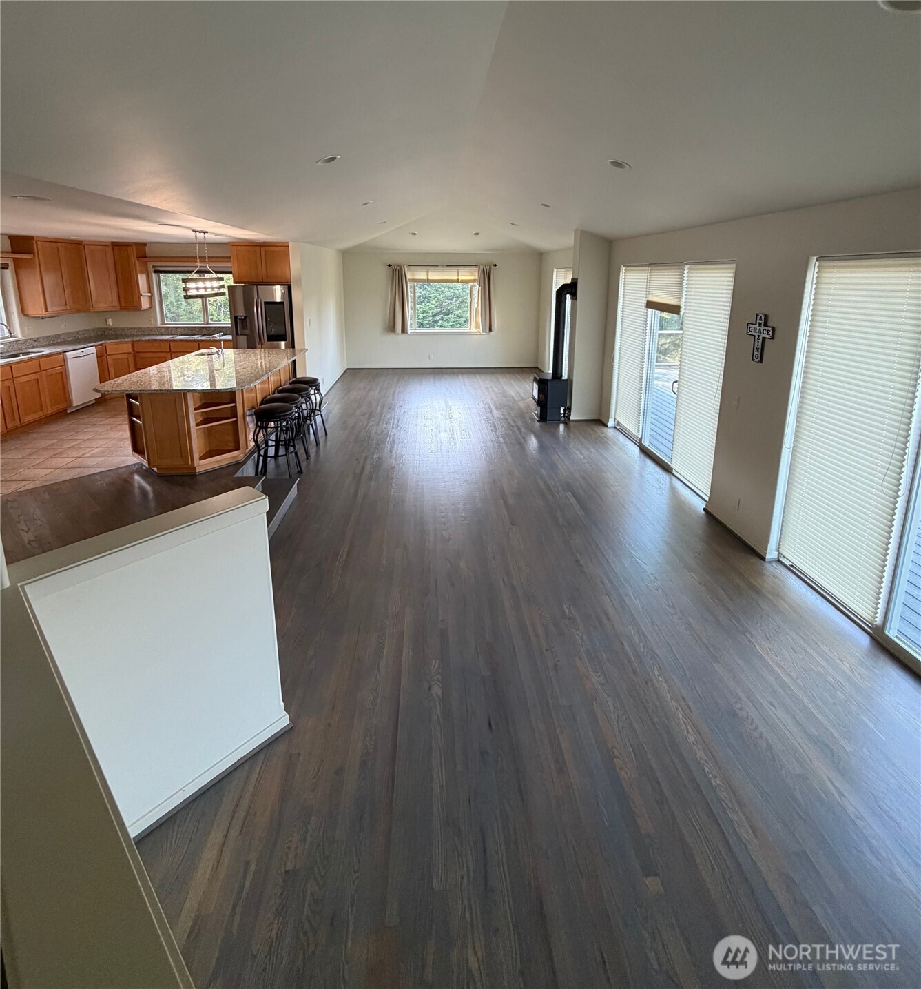 152 Dunsmuir Road Port Ludlow, WA 98365 - Photo 3 of 16 Gallery Image 3