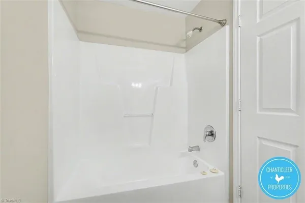 $995 | 1041 West Barton Street, Unit E, Greensboro, NC 27407