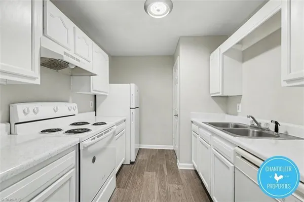 $995 | 1041 West Barton Street, Unit E, Greensboro, NC 27407