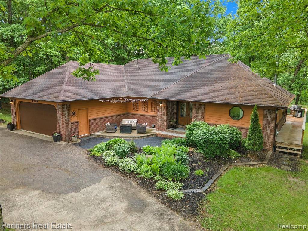 3744 Westphal Road Howell, MI 48843 - Photo 7 of 92