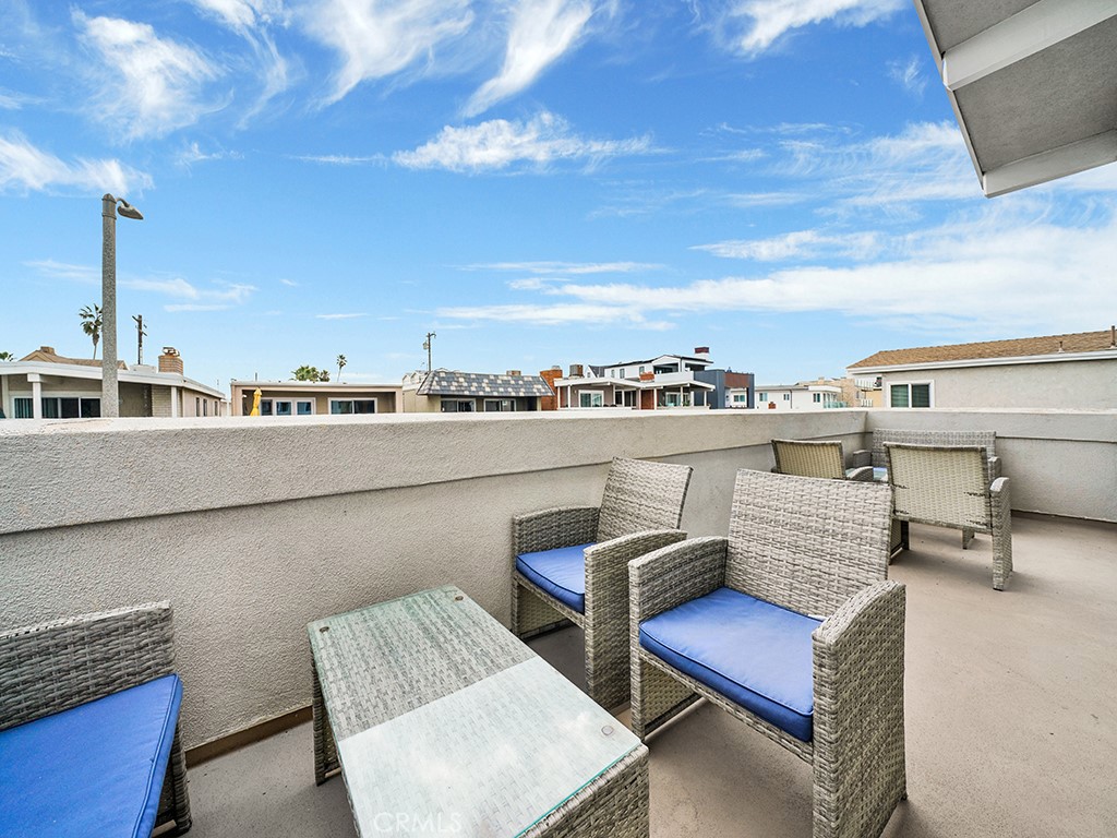 129 45th Street Newport Beach, CA 92663 - Photo 32 of 38