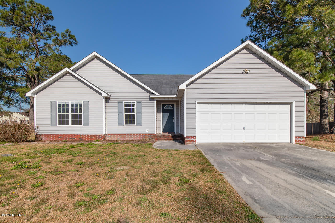 205 Hominy Court Hubert, NC 28539 - Photo 1 of 32 1