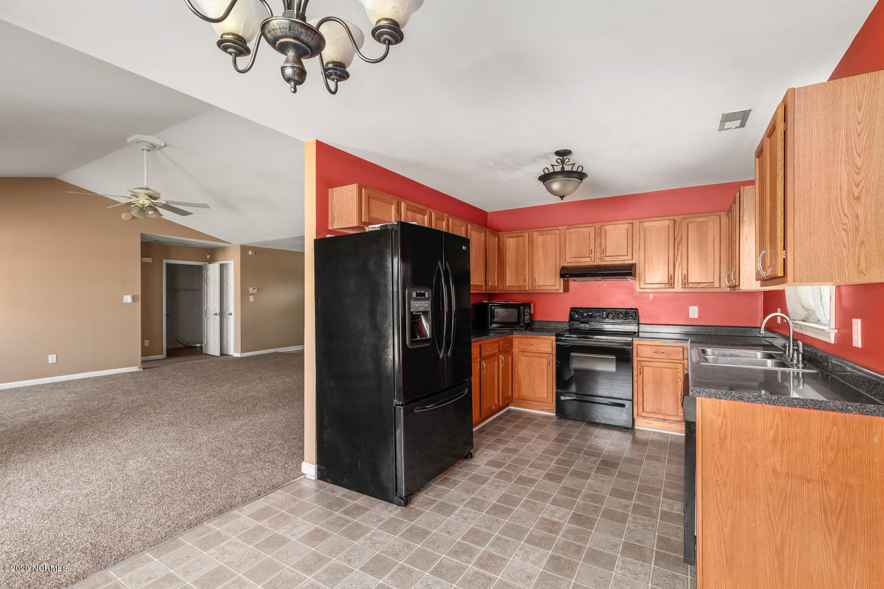 205 Hominy Court Hubert, NC 28539 - Photo 13 of 32 13