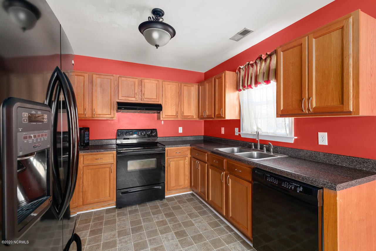 205 Hominy Court Hubert, NC 28539 - Photo 16 of 32 16