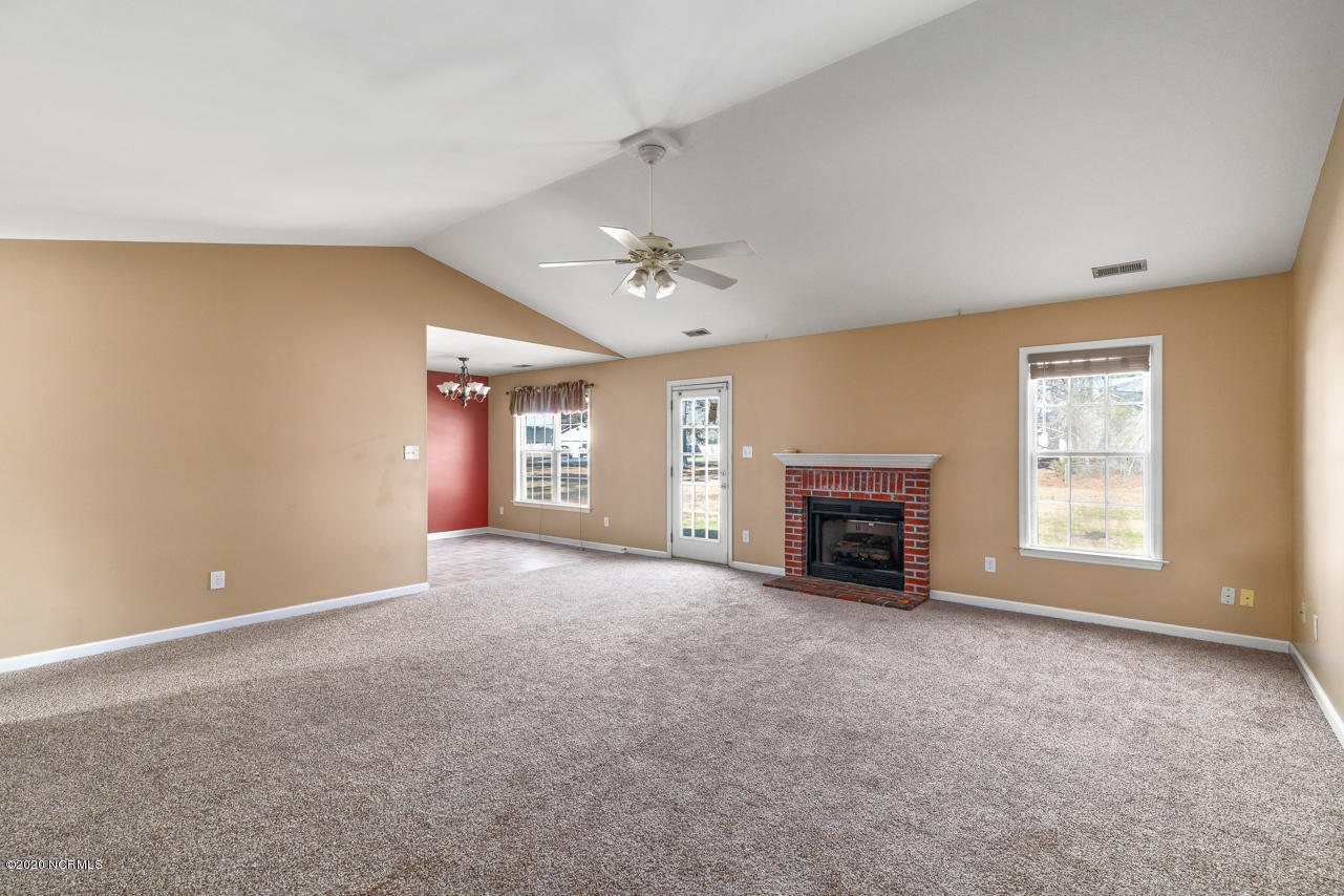 205 Hominy Court Hubert, NC 28539 - Photo 7 of 32 7