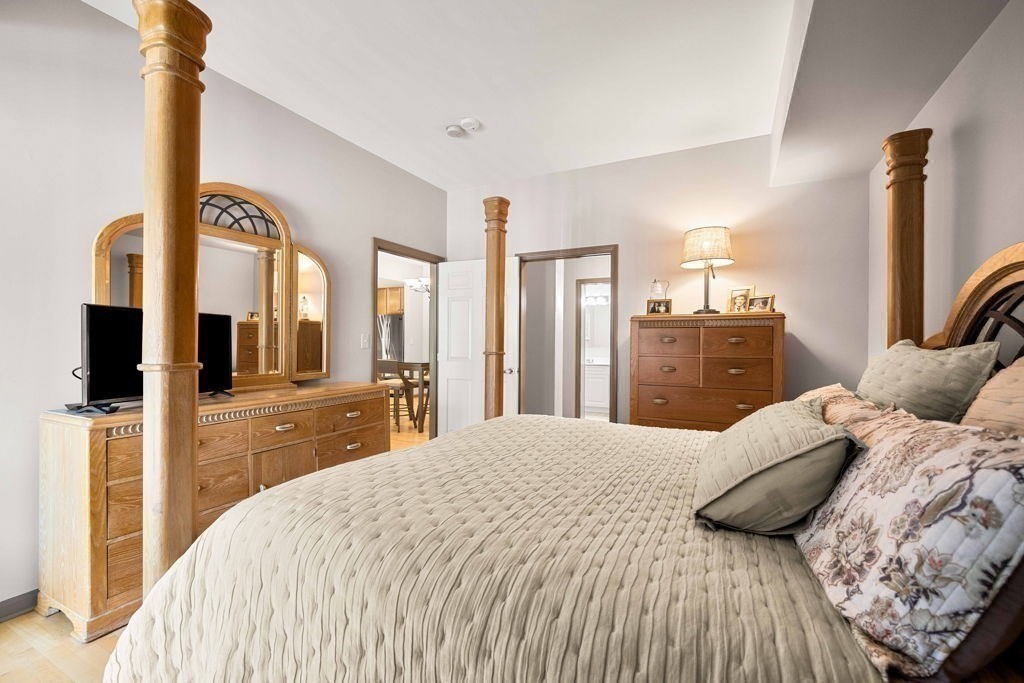 36 Village Road, Unit 214 Middleton, MA 01949 - Photo 20 of 37