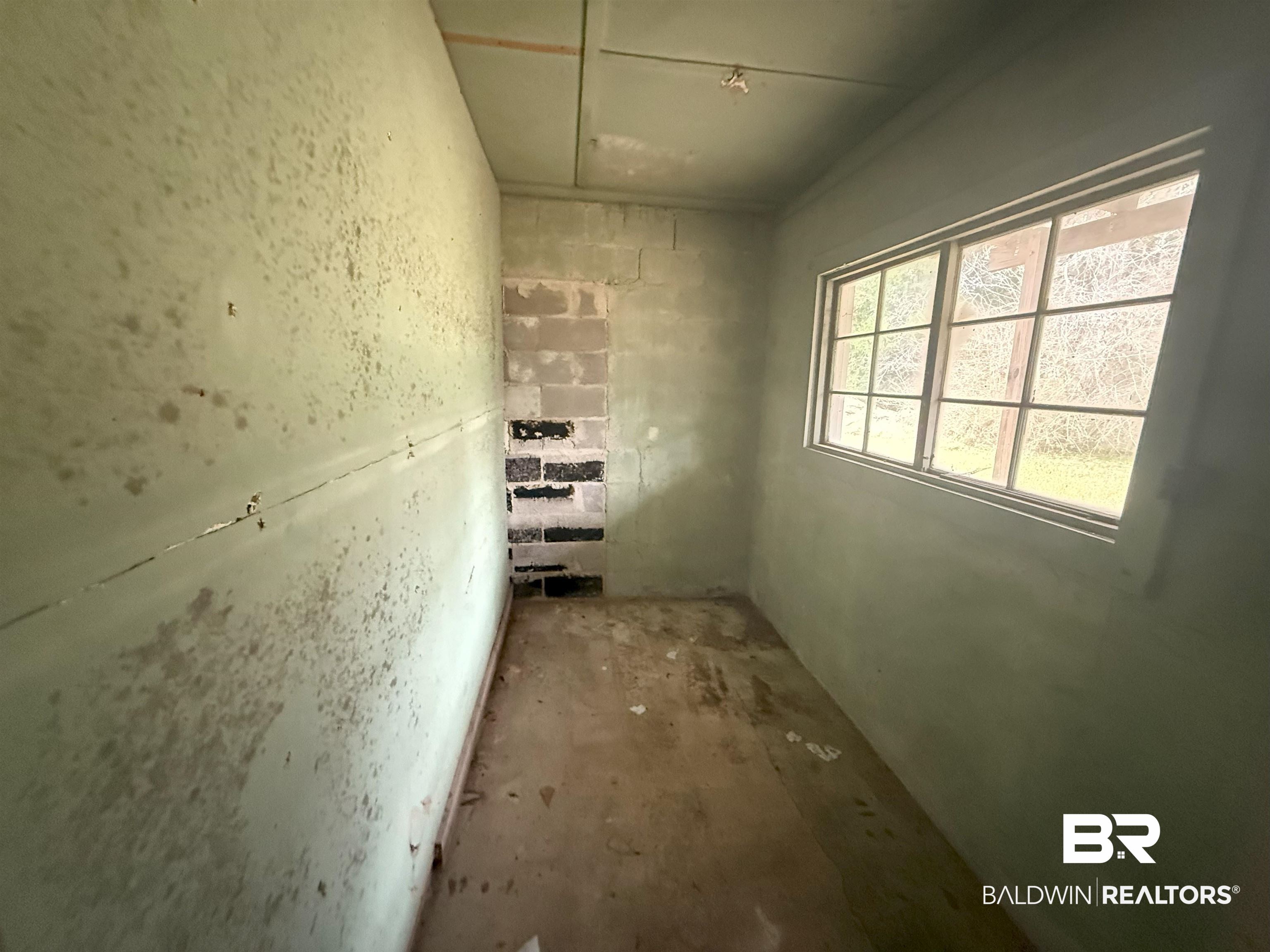 1166 Military Rd Mount Mount Vernon, AL 36560 - Photo 5 of 9 View of misc room