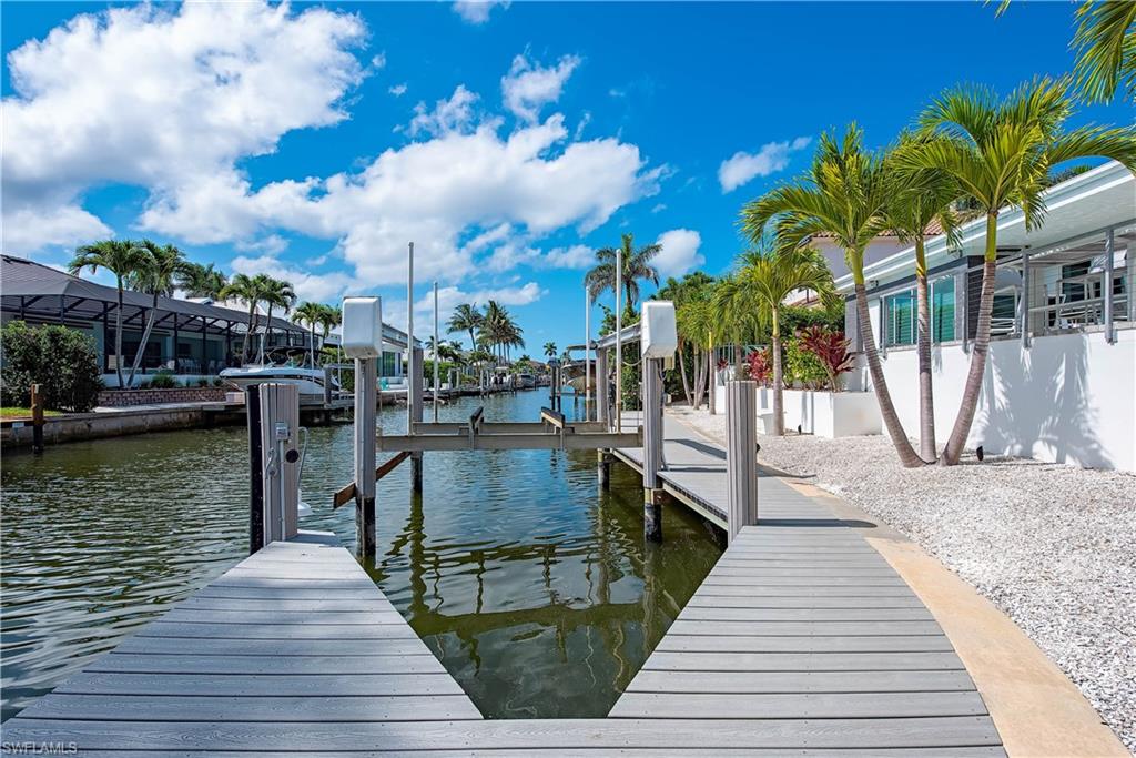 1807 Snook Drive Naples, FL 34102 - Photo 11 of 29