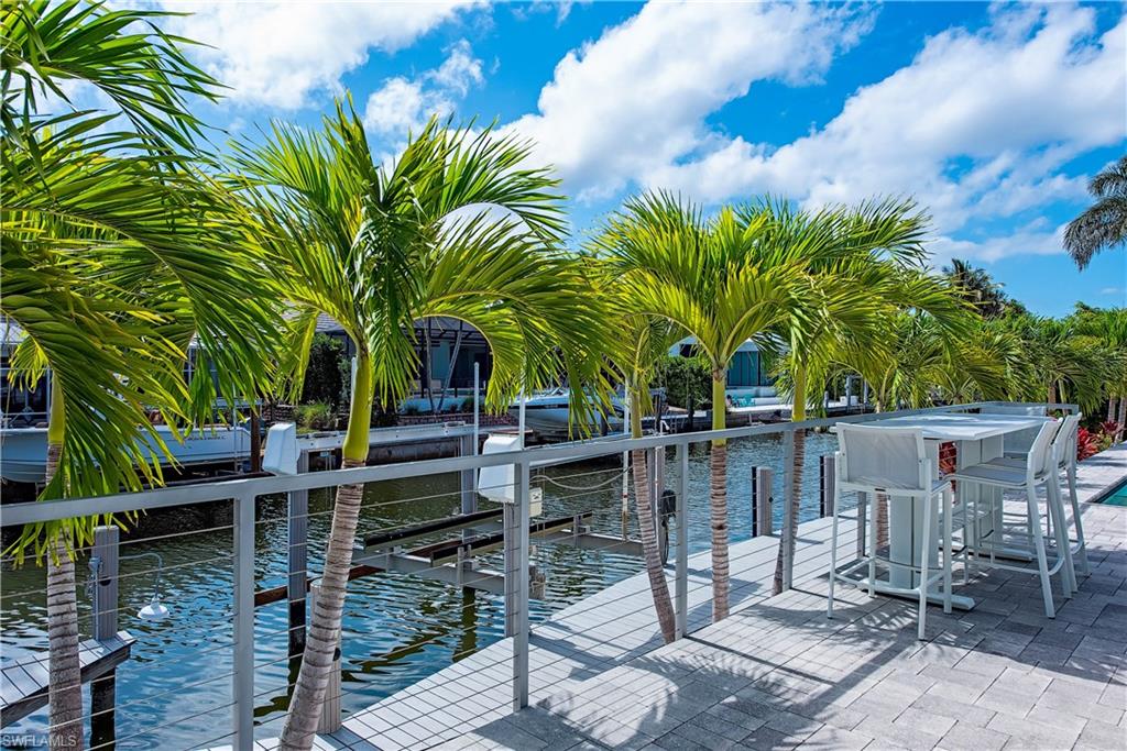 1807 Snook Drive Naples, FL 34102 - Photo 13 of 29