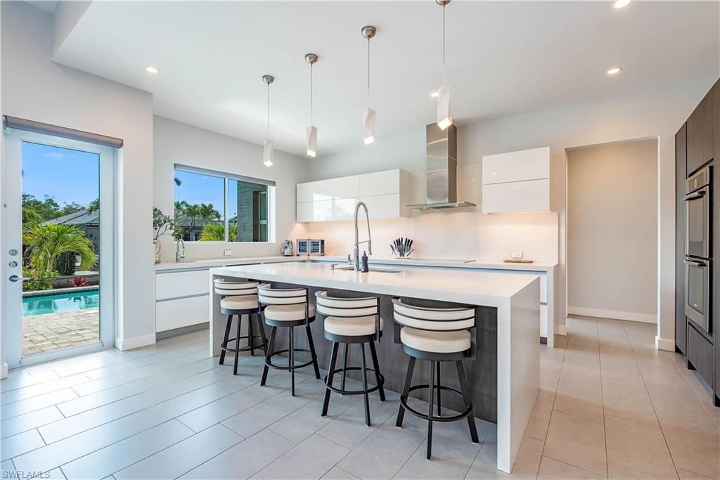 1807 Snook Drive Naples, FL 34102 - Photo 3 of 29