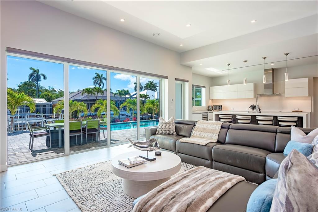 1807 Snook Drive Naples, FL 34102 - Photo 5 of 29