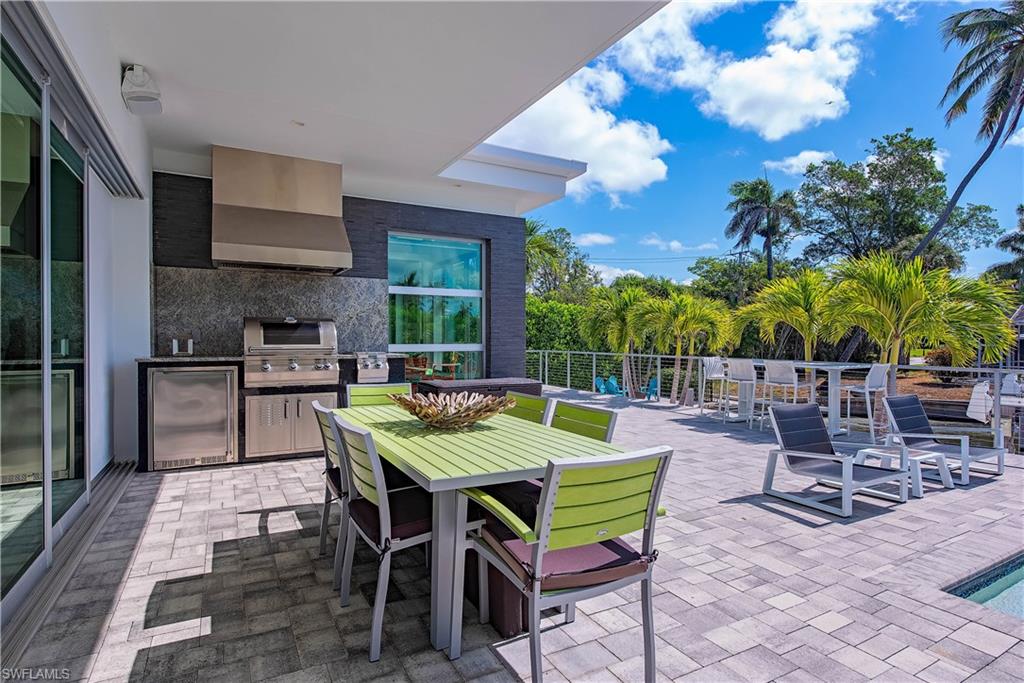 1807 Snook Drive Naples, FL 34102 - Photo 10 of 29