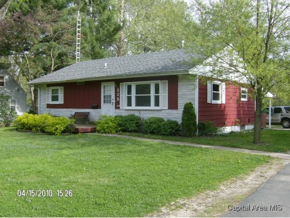 225 Circle Springfield Il 62703 Springfield, IL 62703 - Photo 1 of 14