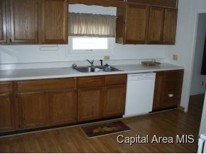 225 Circle Springfield Il 62703 Springfield, IL 62703 - Photo 4 of 14