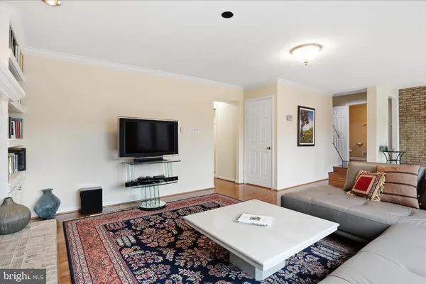 $1,200,000 | 11668 Gilman Lane, Herndon, VA 20170