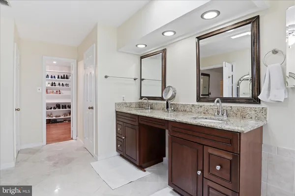 $1,200,000 | 11668 Gilman Lane, Herndon, VA 20170