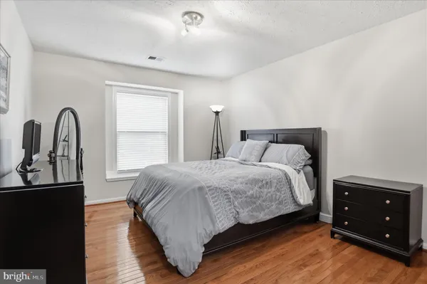 $1,200,000 | 11668 Gilman Lane, Herndon, VA 20170