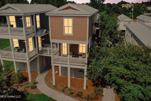 $315,000 | 215 East 2nd Street, Unit 26C, Pass Christian, MS 39571